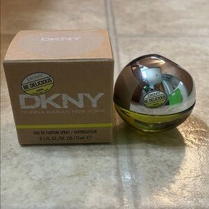 DKNY Be Delicious Perfume with Silver and Green Accents